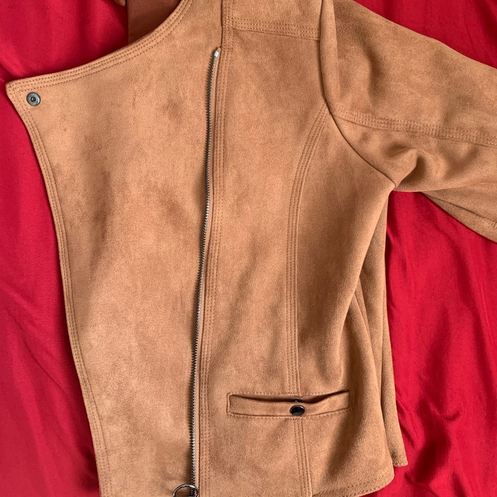 Jacket - Picture 3 of 4